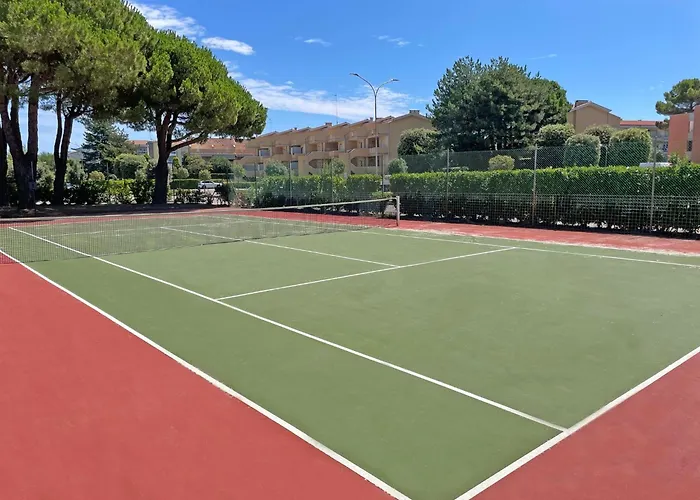 Vibrant In A Pool Paradise